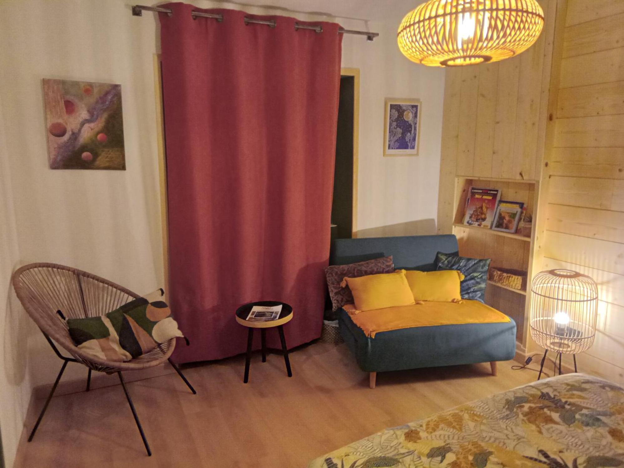 Le 28 Bed and Breakfast Uzerche Exteriör bild